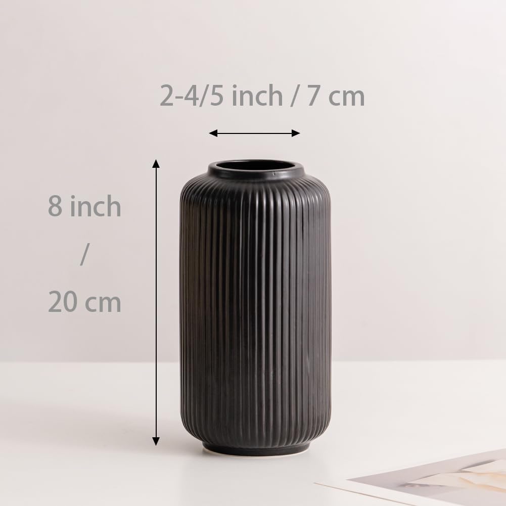 Vase en céramique blanche