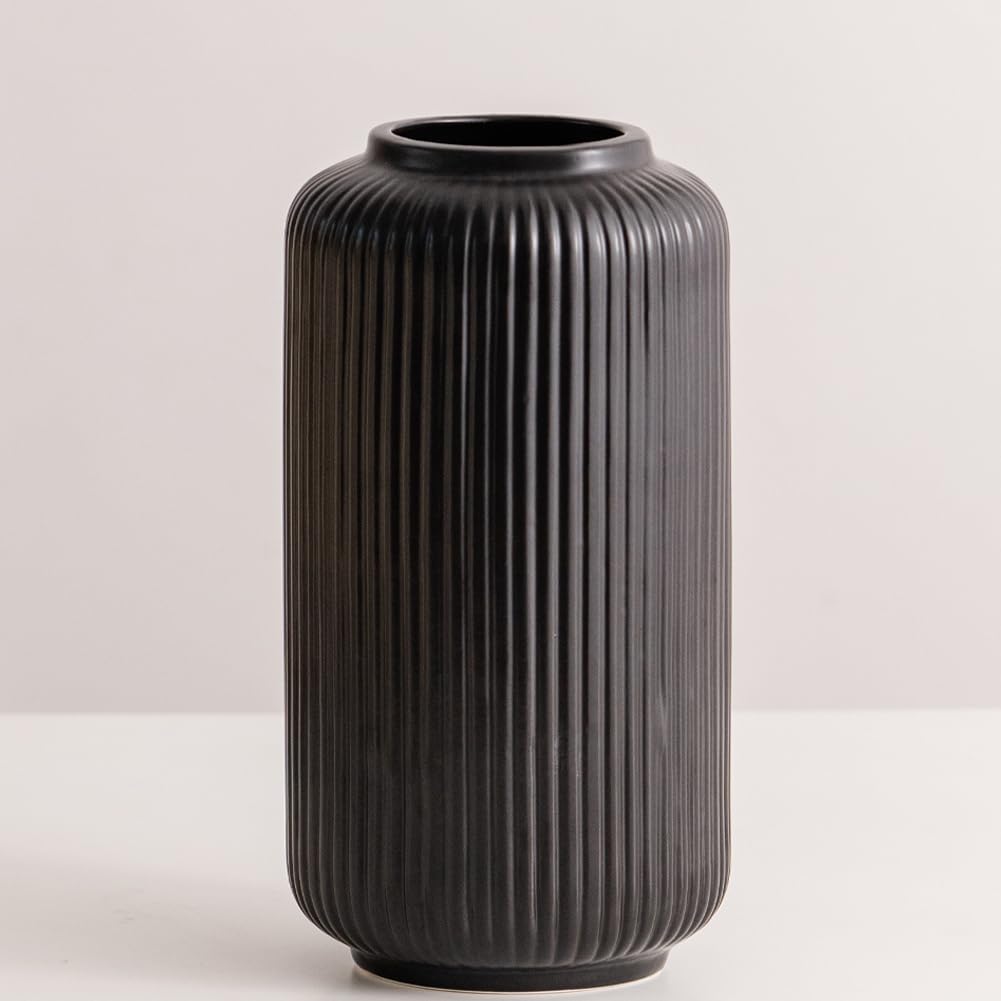 Vase en céramique blanche